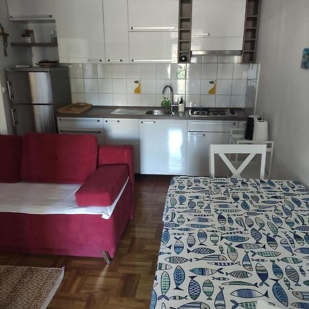 Apartman Vesna 2 Persons Njivice Εξωτερικό φωτογραφία